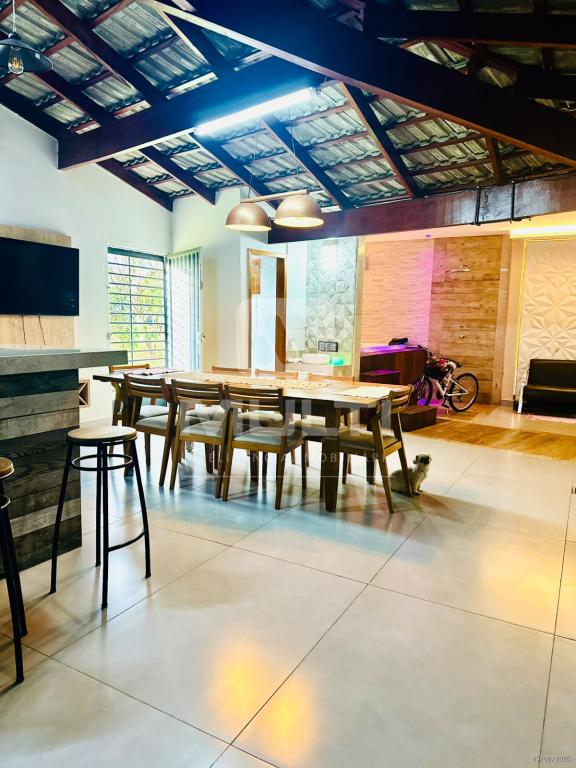 Casa, 3 quartos, 250 m² - Foto 4