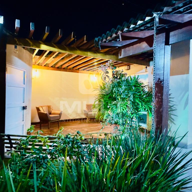 Casa, 3 quartos, 250 m² - Foto 13