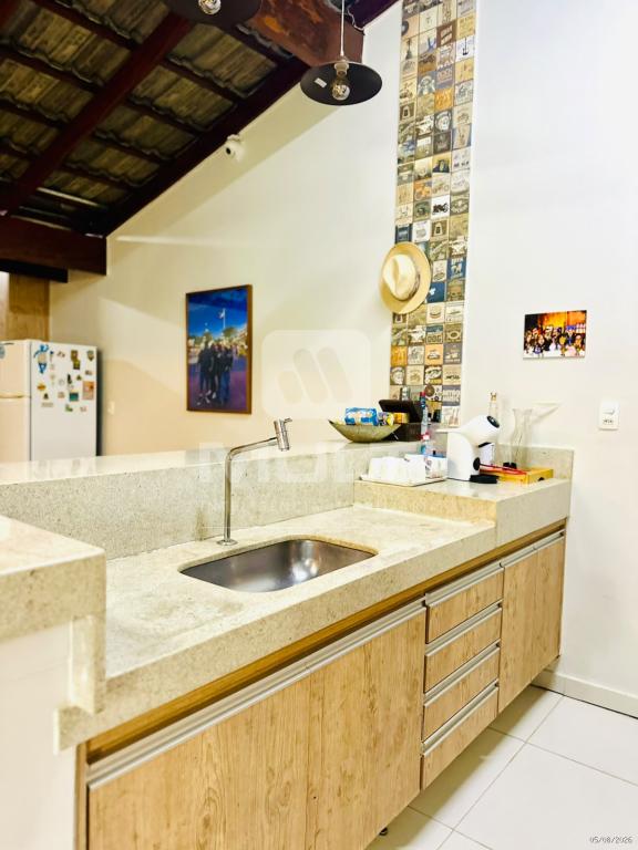 Casa, 3 quartos, 250 m² - Foto 44