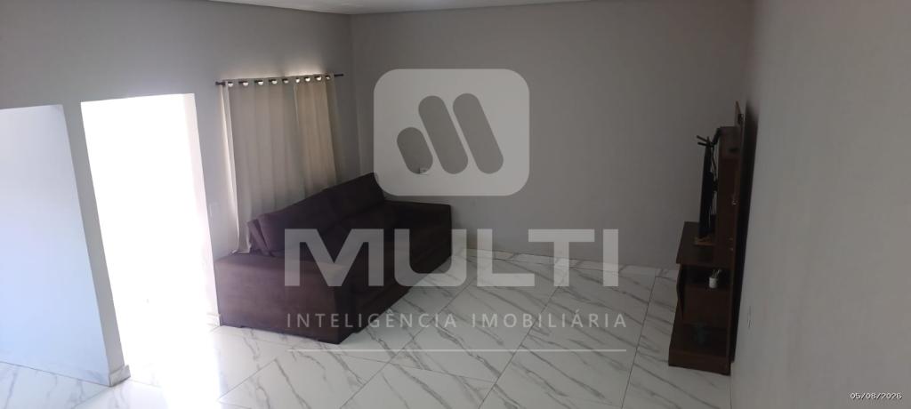 Casa, 3 quartos, 200 m² - Foto 1