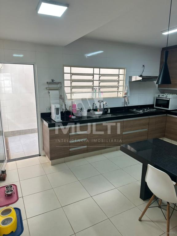 Casa, 4 quartos, 250 m² - Foto 18