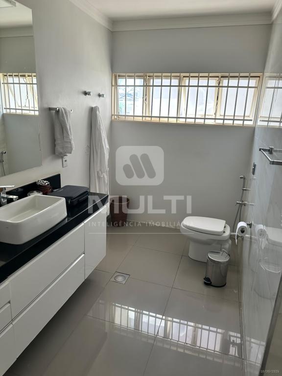 Casa, 4 quartos, 250 m² - Foto 33