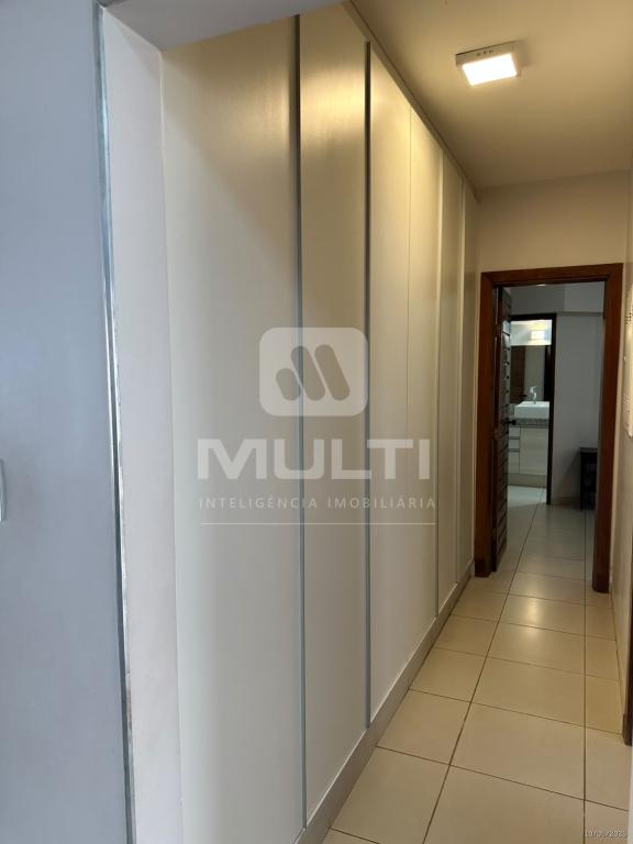 Casa, 4 quartos, 250 m² - Foto 38