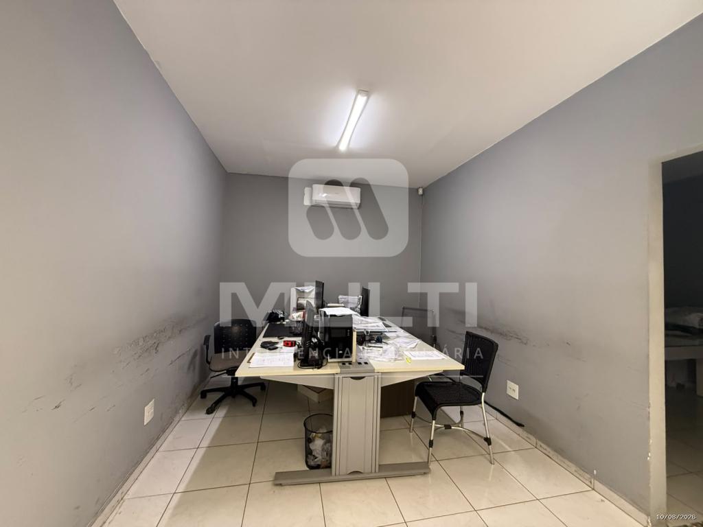 Casa, 3 quartos, 122 m² - Foto 2