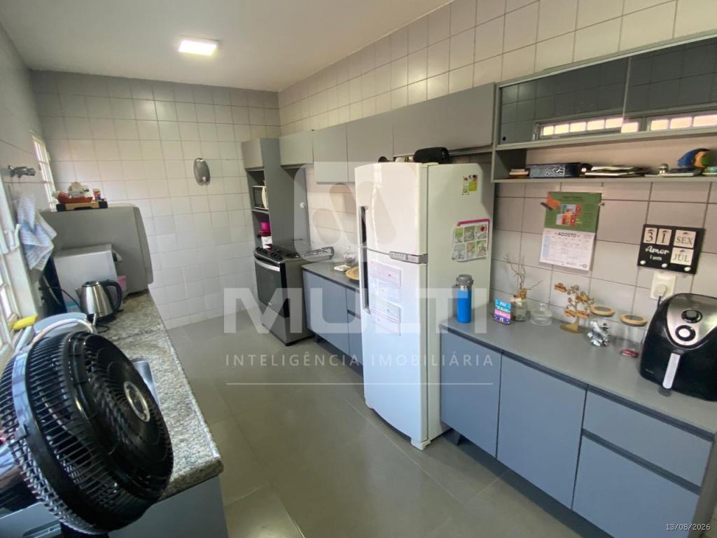 Casa, 3 quartos, 200 m² - Foto 14