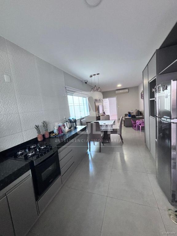 Casa, 3 quartos, 130 m² - Foto 3