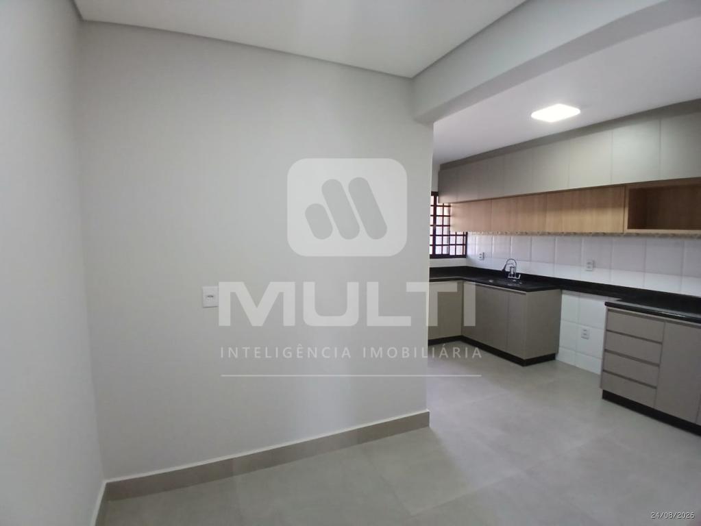 Casa, 3 quartos, 230 m² - Foto 34