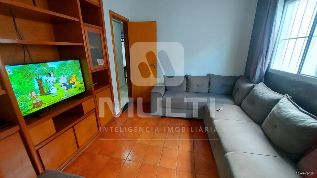 Casa, 3 quartos, 201 m² - Foto 2