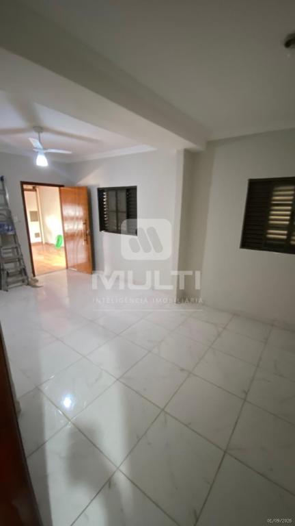 Casa, 4 quartos, 210 m² - Foto 2