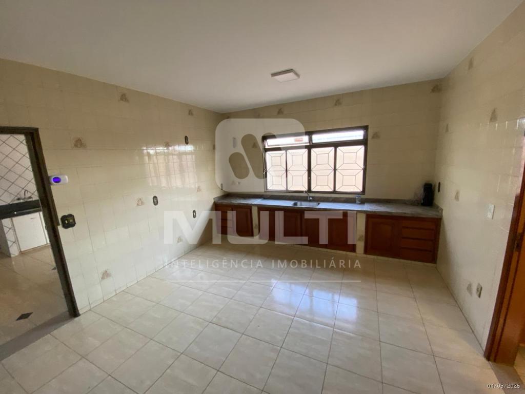 Casa, 4 quartos, 295 m² - Foto 13