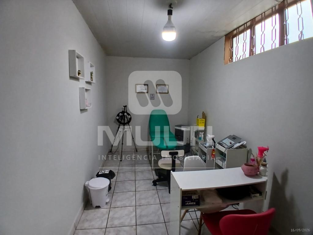 Casa, 2 quartos, 240 m² - Foto 8