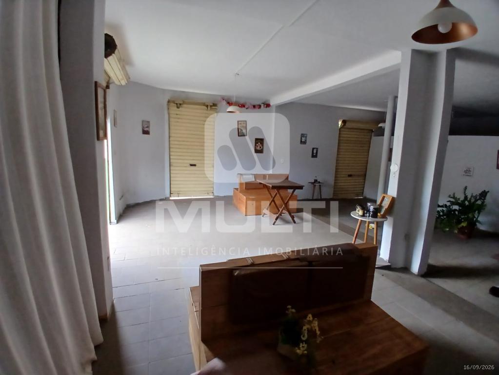 Casa, 2 quartos, 240 m² - Foto 23