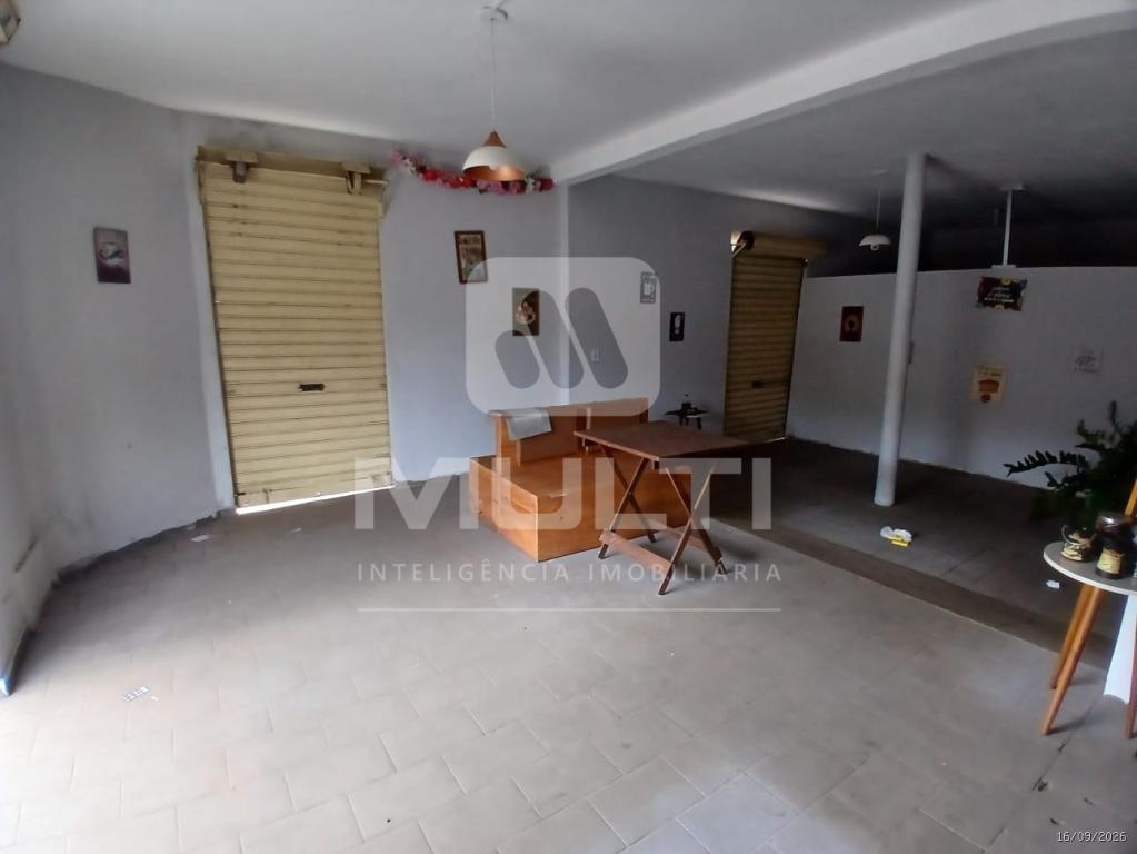 Casa, 2 quartos, 240 m² - Foto 26