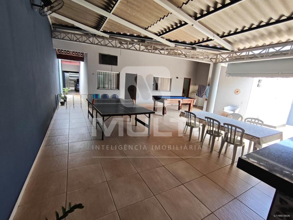 Casa, 3 quartos, 190 m² - Foto 1