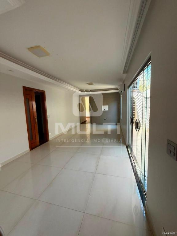 Casa, 3 quartos, 220 m² - Foto 2