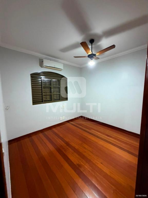 Casa, 3 quartos, 220 m² - Foto 33