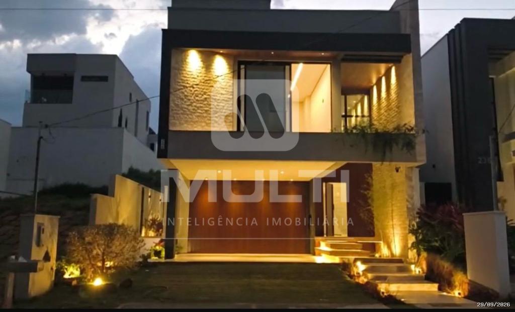 Casa, 4 quartos, 275 m² - Foto 1