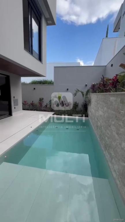 Casa, 4 quartos, 275 m² - Foto 8