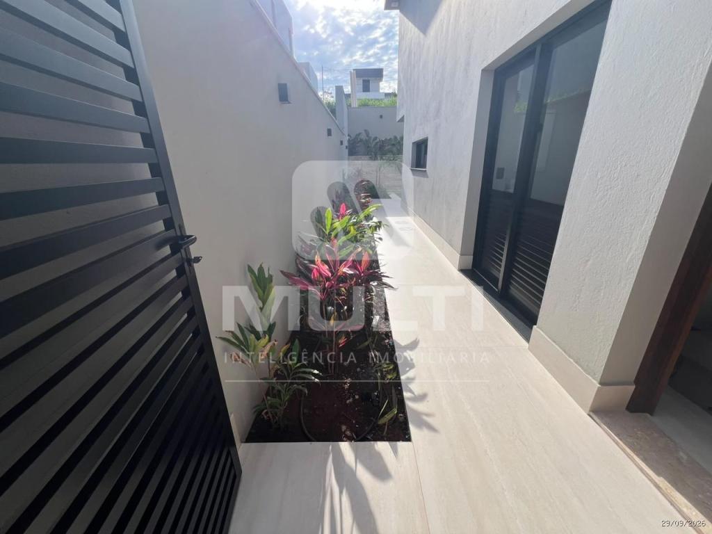 Casa, 4 quartos, 275 m² - Foto 32