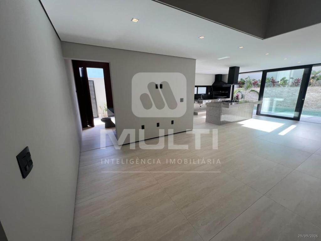 Casa, 4 quartos, 275 m² - Foto 41