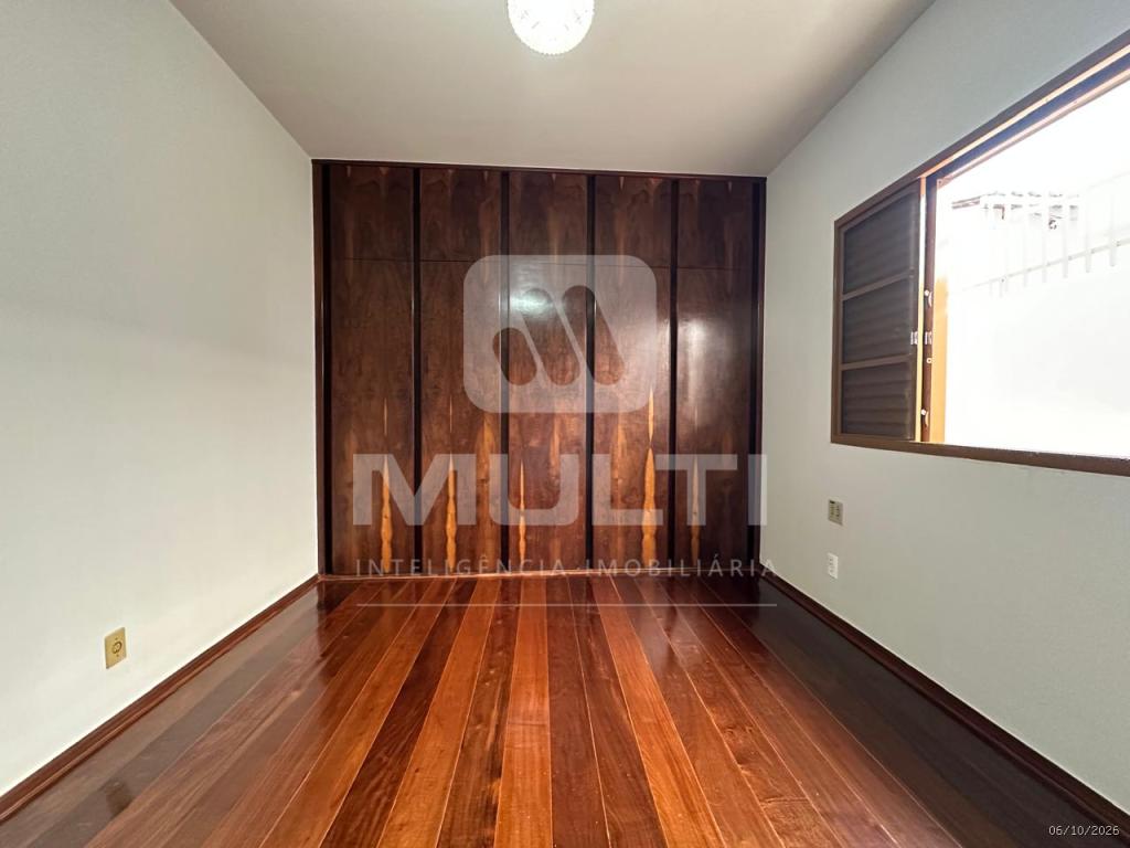 Casa, 4 quartos, 260 m² - Foto 8