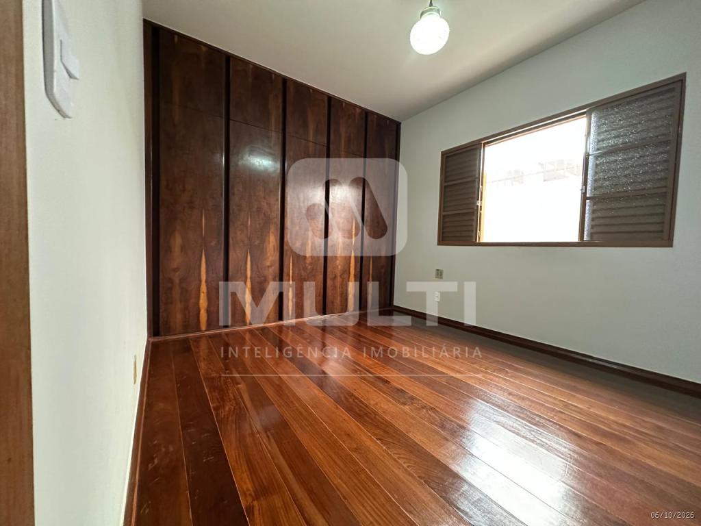 Casa, 4 quartos, 260 m² - Foto 9