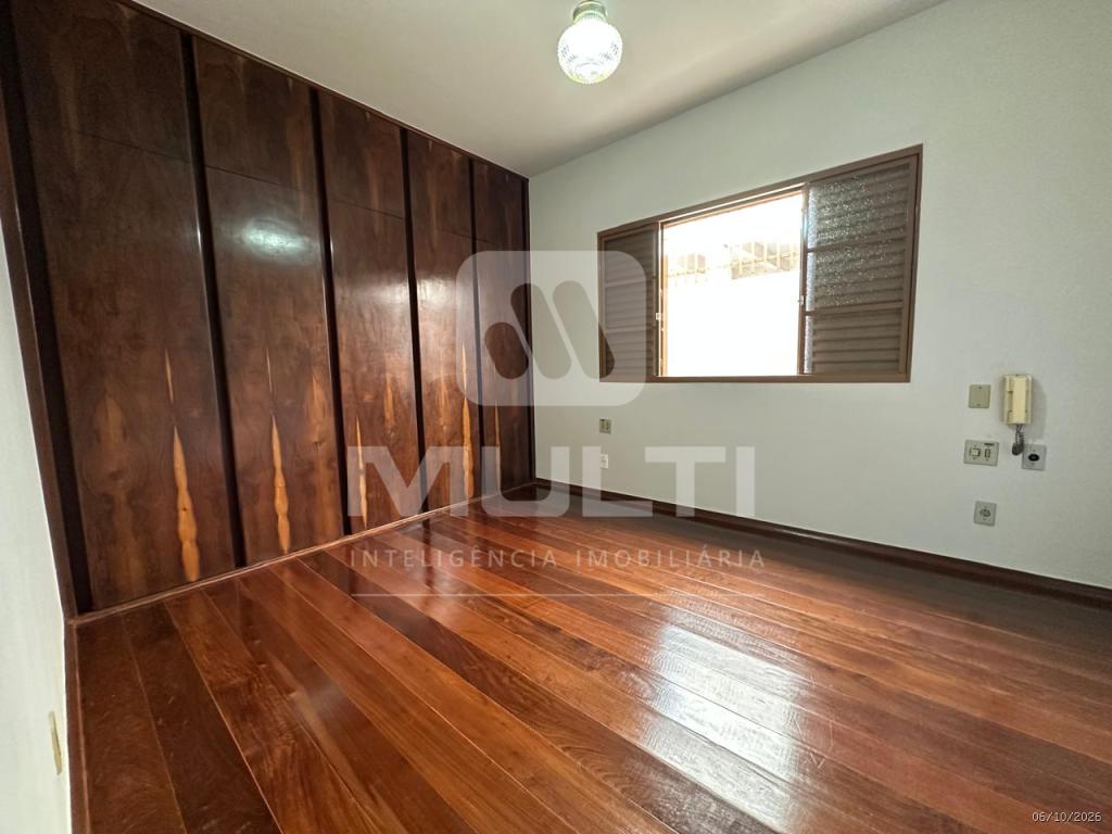 Casa, 4 quartos, 260 m² - Foto 12
