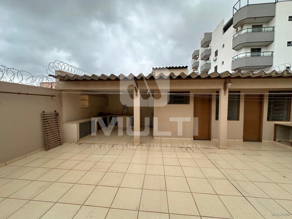 Casa, 4 quartos, 260 m² - Foto 18