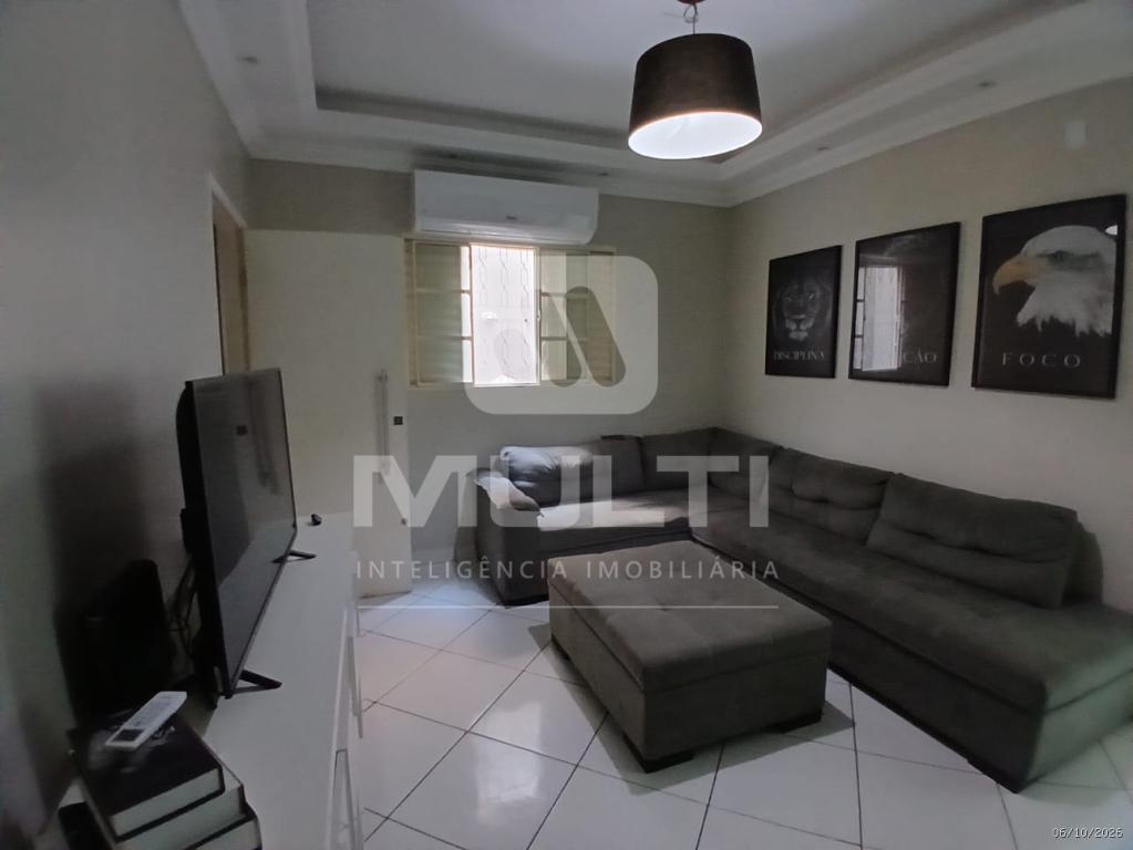 Casa, 3 quartos, 166 m² - Foto 1