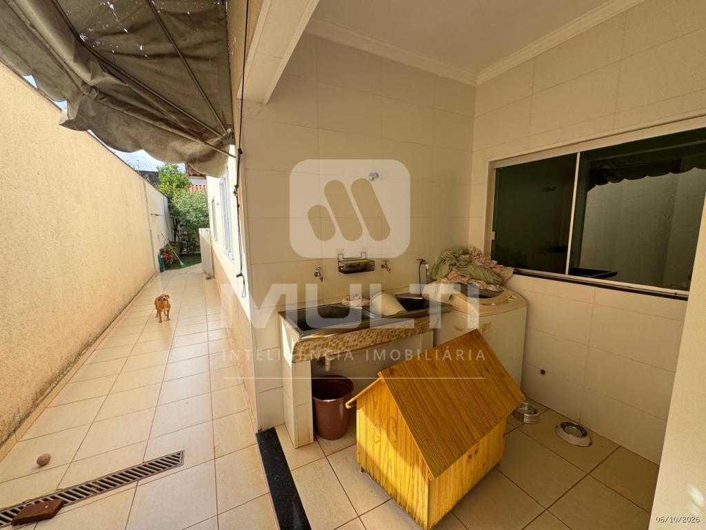 Casa, 4 quartos, 240 m² - Foto 16