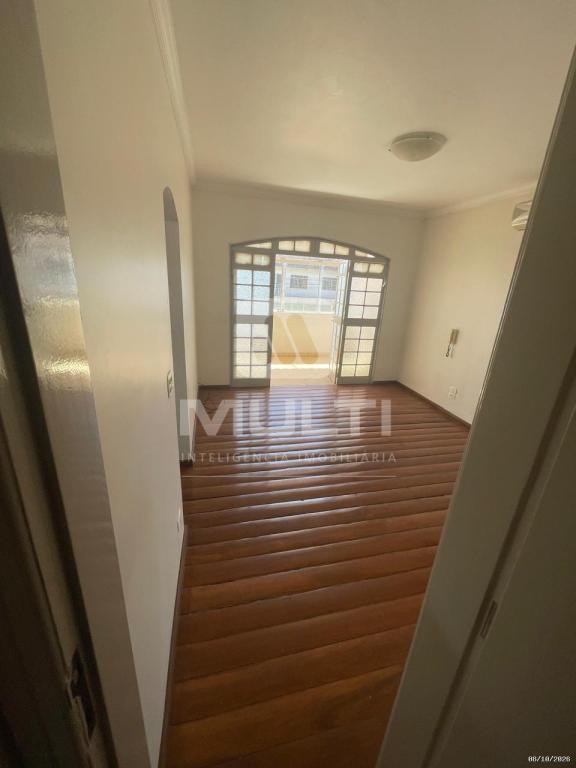 Casa, 4 quartos, 380 m² - Foto 5