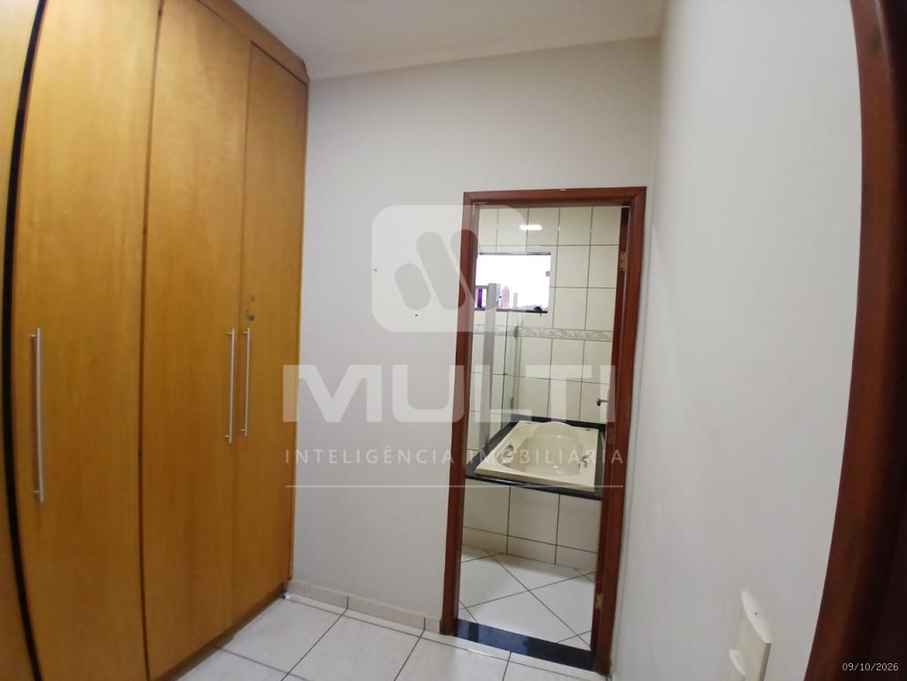 Casa, 3 quartos, 274 m² - Foto 31