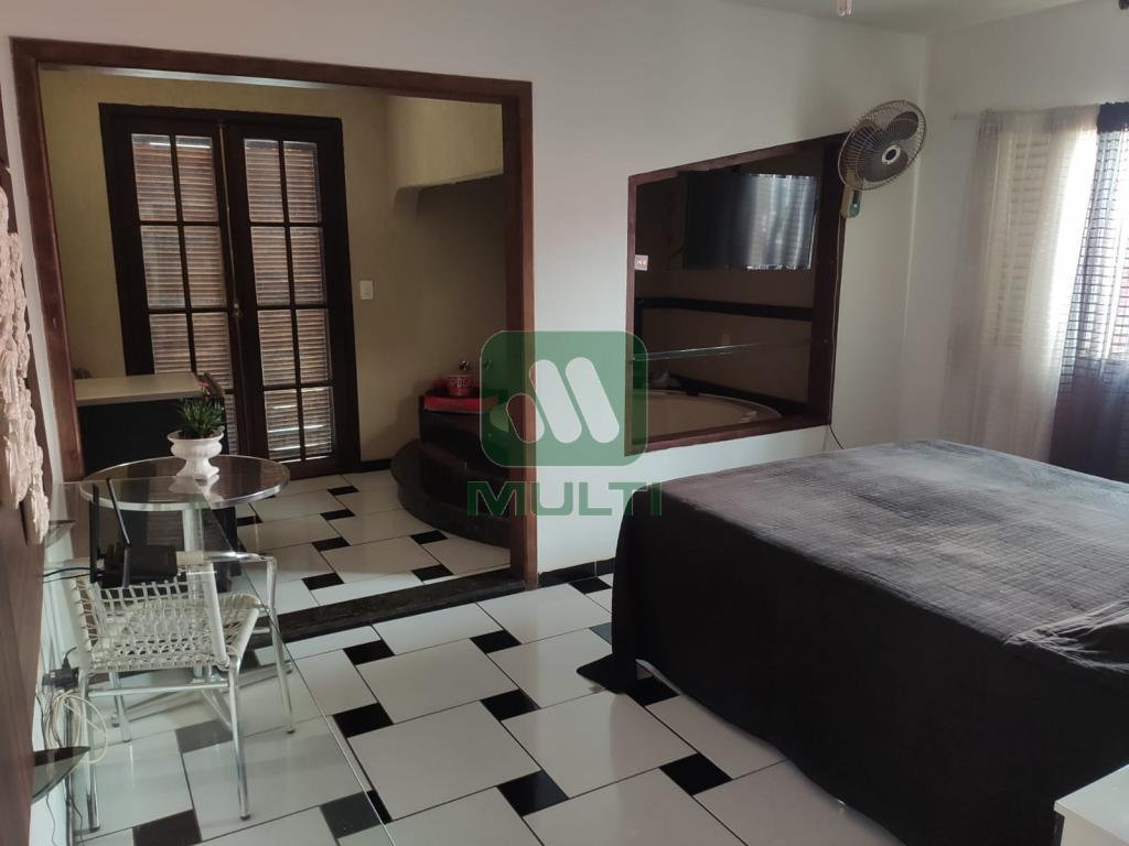 Casa à venda com 4 quartos, 400m² - Foto 13