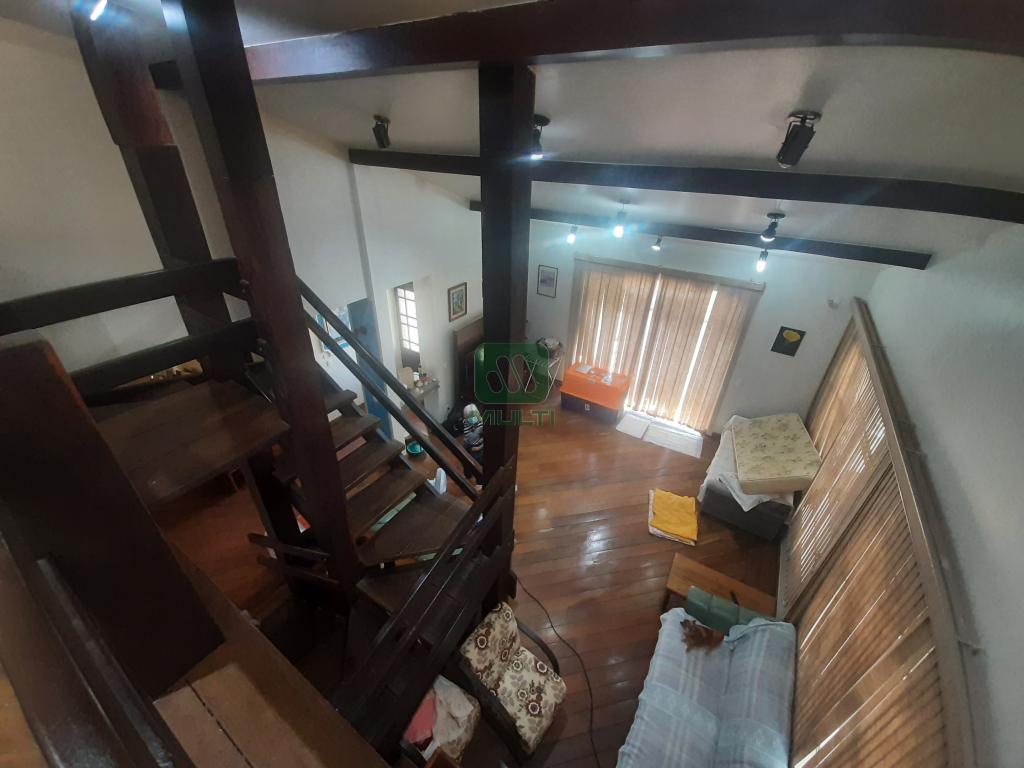 Casa à venda com 4 quartos, 324m² - Foto 15