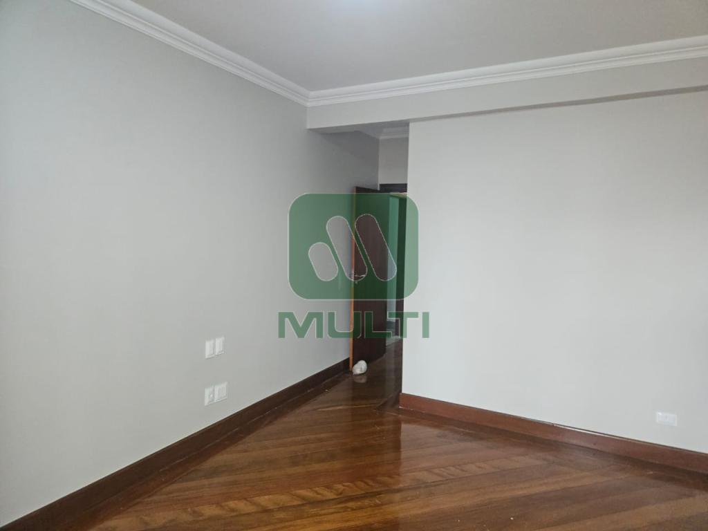 Apartamento à venda com 4 quartos, 337m² - Foto 9