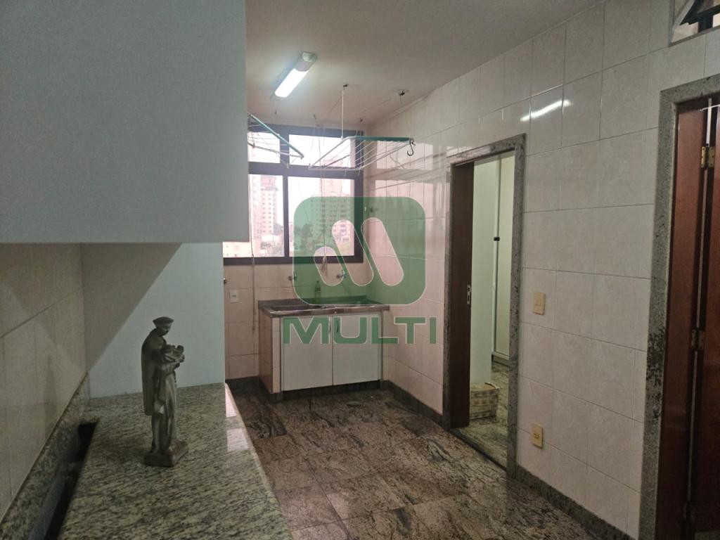 Apartamento à venda com 4 quartos, 337m² - Foto 17