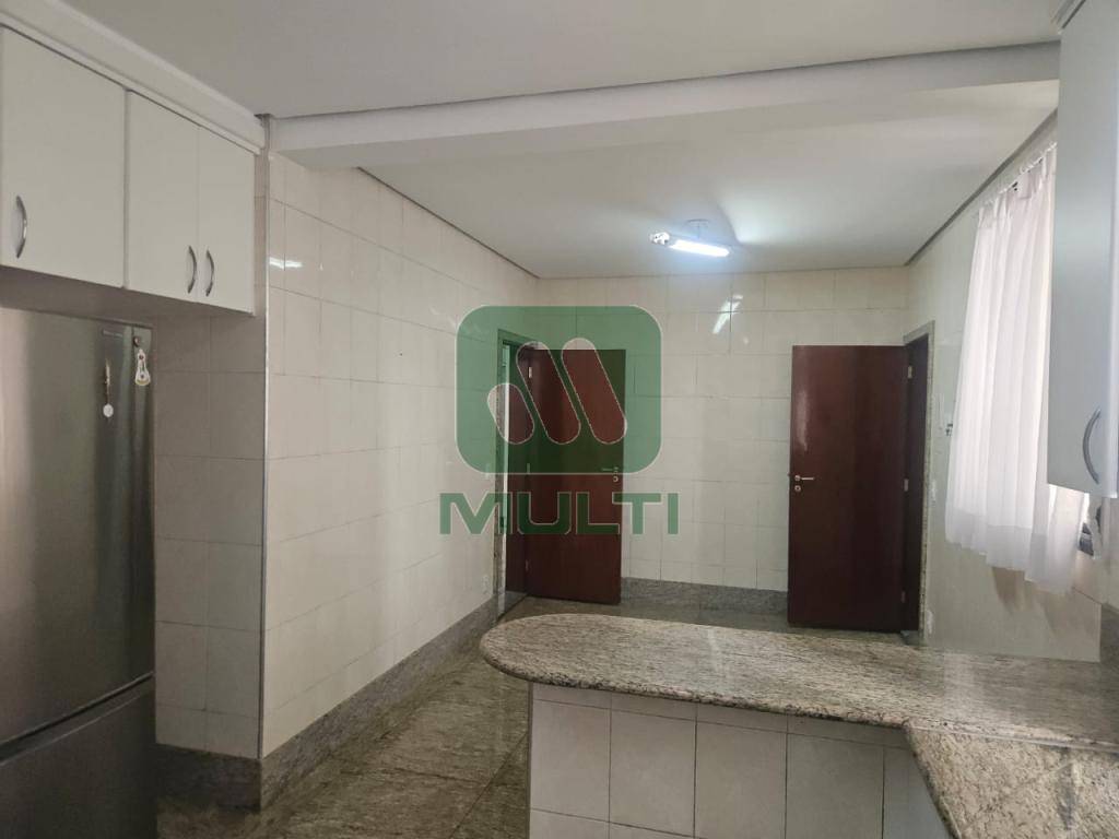 Apartamento à venda com 4 quartos, 337m² - Foto 42