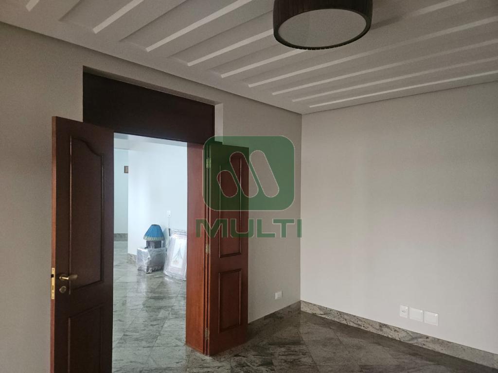 Apartamento à venda com 4 quartos, 337m² - Foto 46