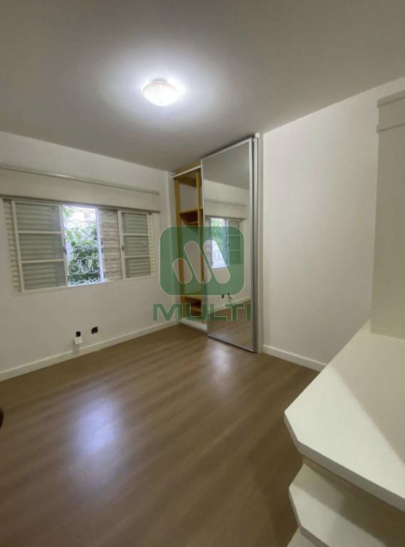 Casa à venda com 3 quartos, 401m² - Foto 6