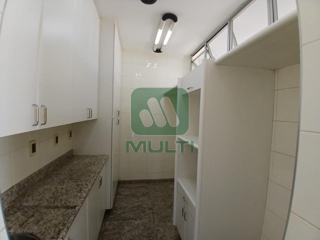 Apartamento à venda com 3 quartos, 160m² - Foto 10