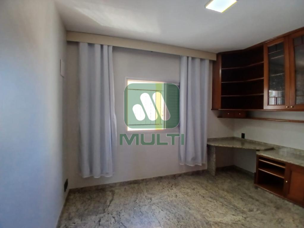 Apartamento à venda com 3 quartos, 160m² - Foto 16