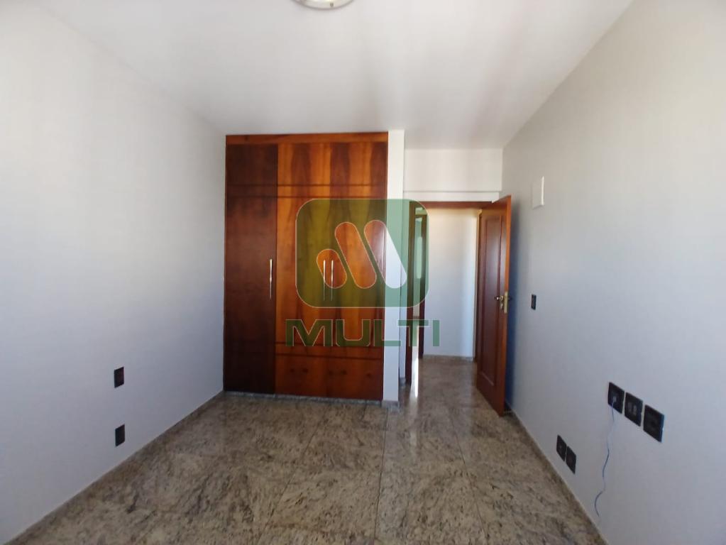 Apartamento à venda com 3 quartos, 160m² - Foto 20