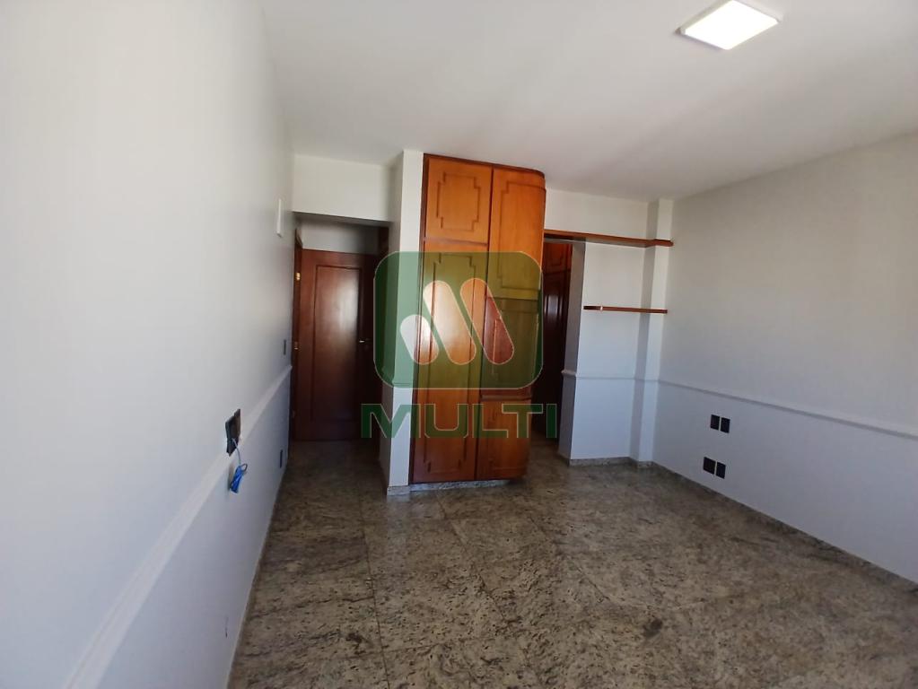 Apartamento à venda com 3 quartos, 160m² - Foto 24