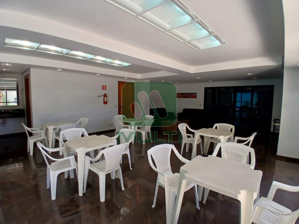 Apartamento à venda com 1 quarto, 54m² - Foto 18