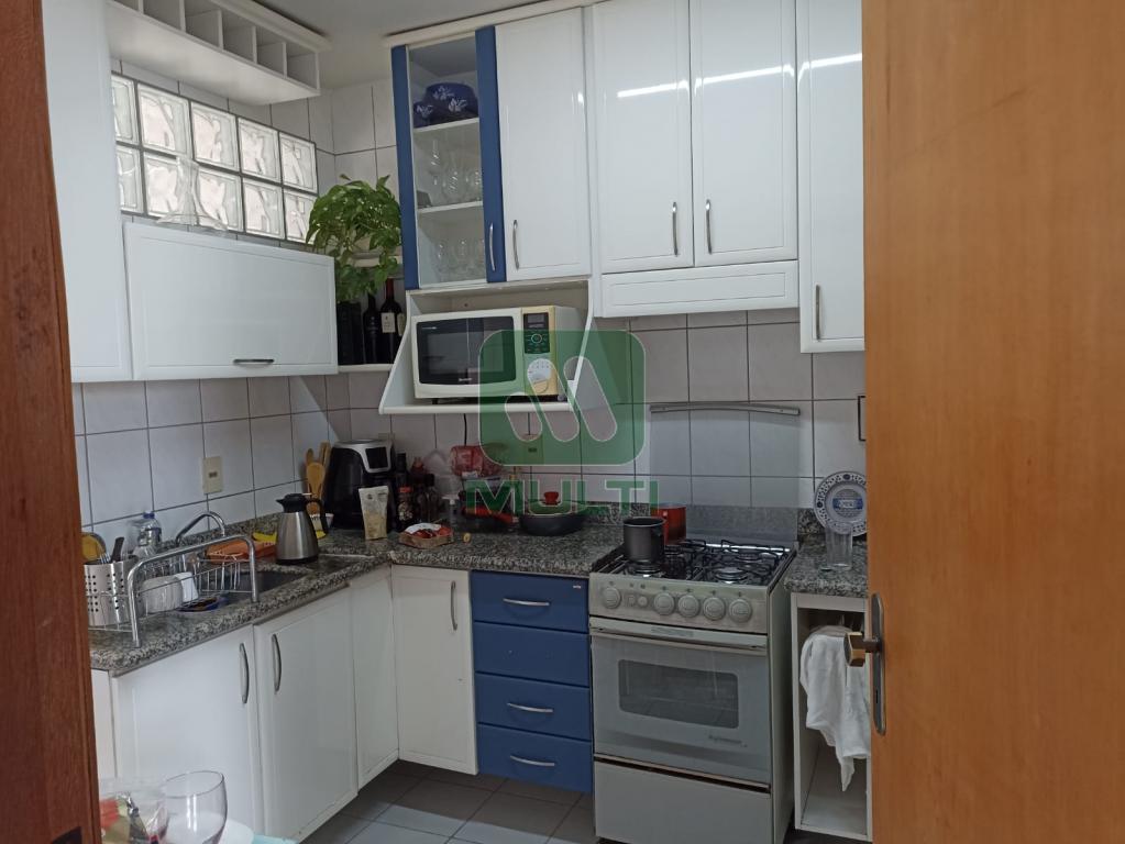 Apartamento à venda com 4 quartos, 101m² - Foto 3