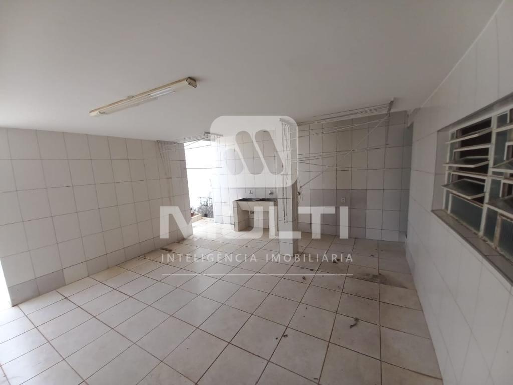 Casa à venda com 4 quartos, 400m² - Foto 7