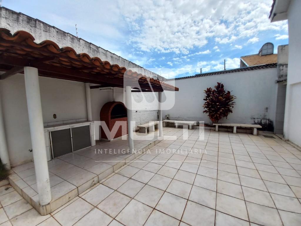 Casa à venda com 4 quartos, 400m² - Foto 24