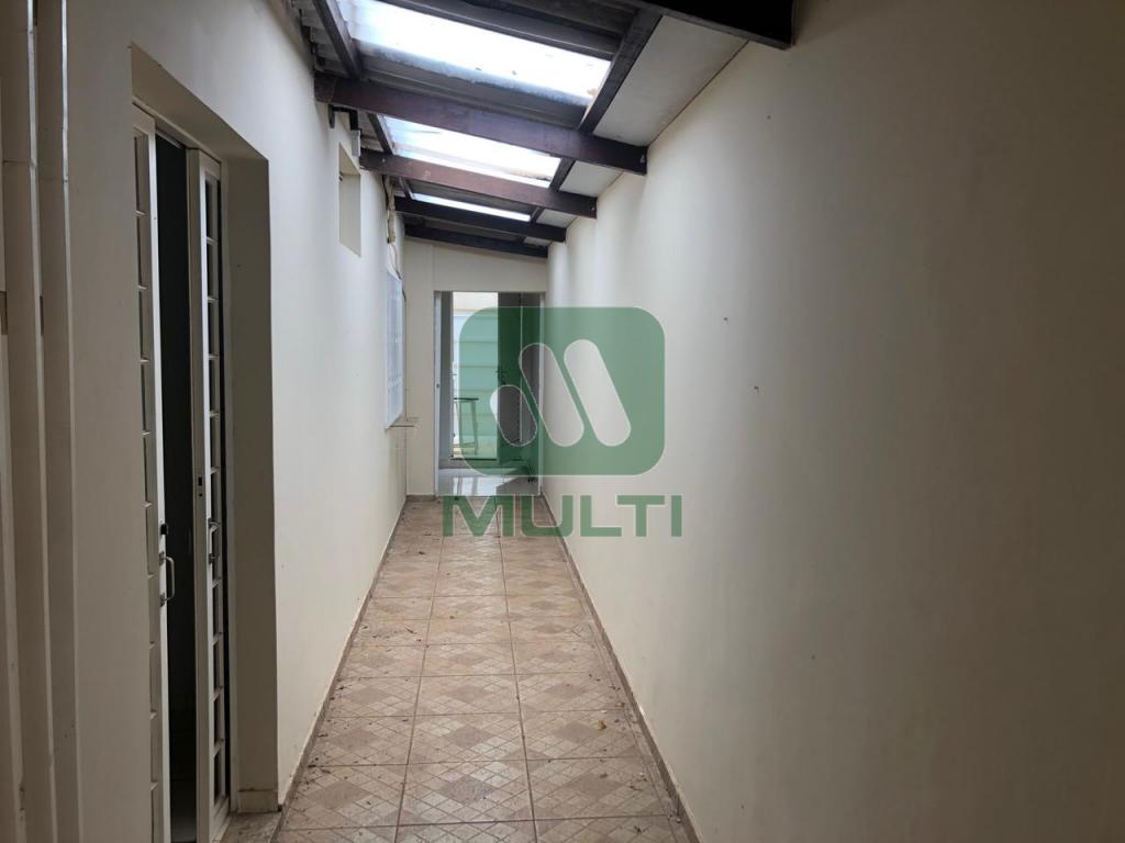 Casa à venda com 3 quartos, 190m² - Foto 20