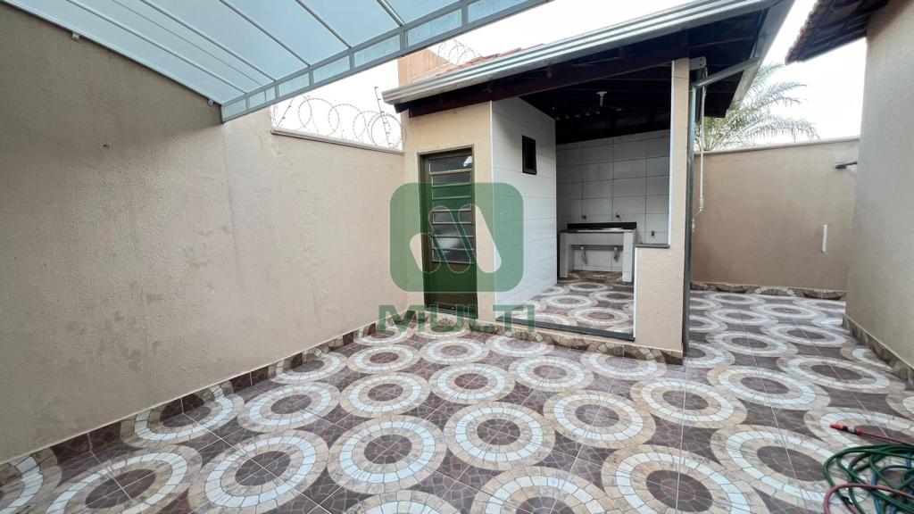 Casa à venda com 3 quartos, 201m² - Foto 17