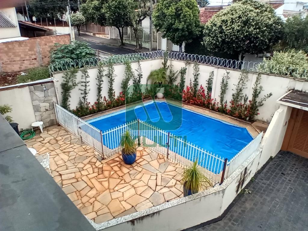 Casa à venda com 3 quartos, 360m² - Foto 20